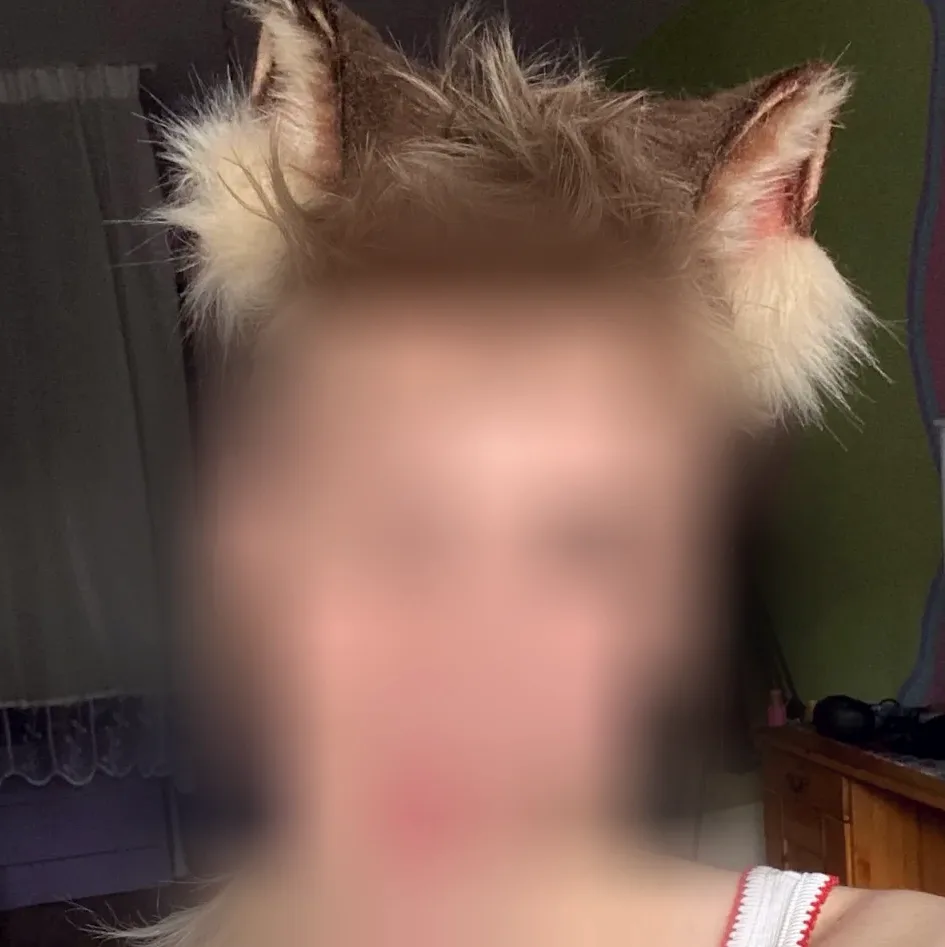 Aisha, 23