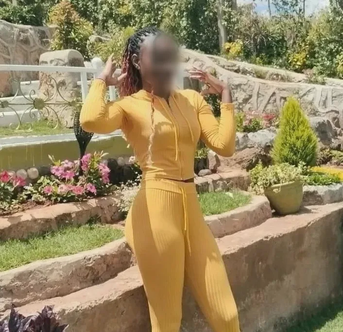 Caitlin, 26