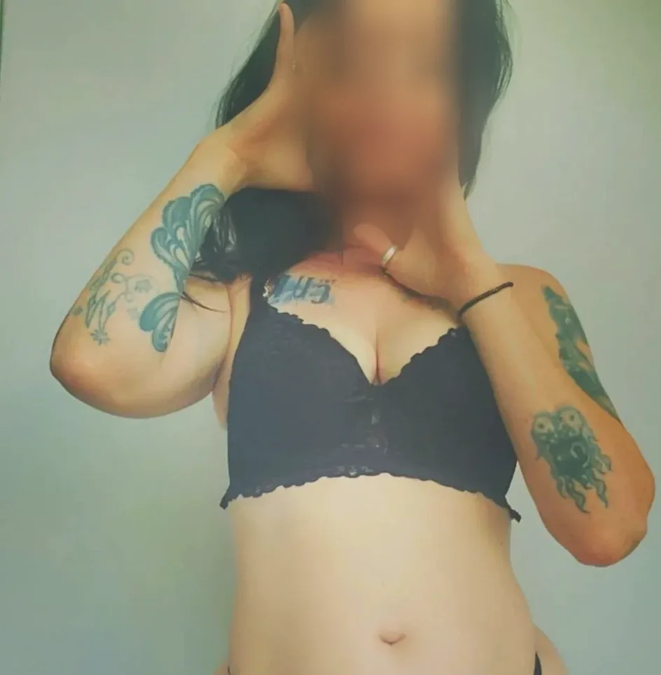 Leanne, 37
