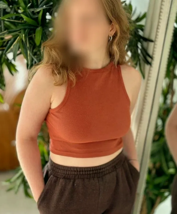Neha, 27