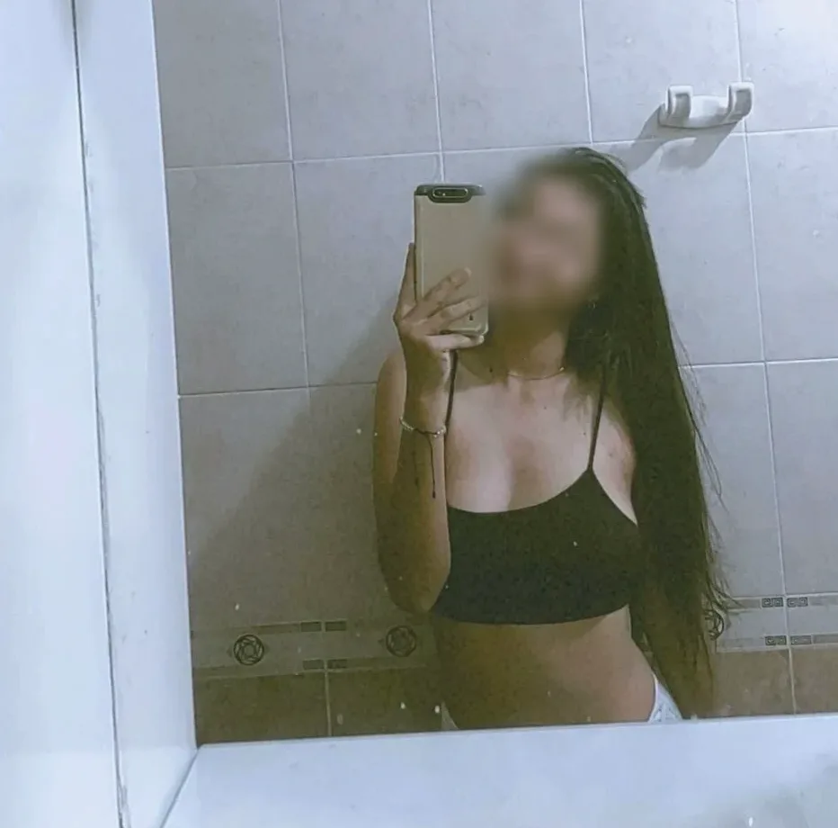 Skye, 22